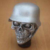 Universal Skull Soldier Silver Helmet Car Manual Gear Shift Shifter Knob g47